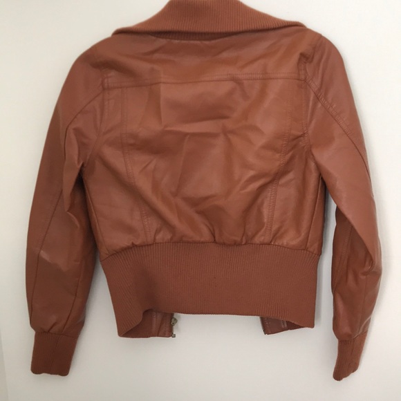 Jacket - Picture 5 of 5